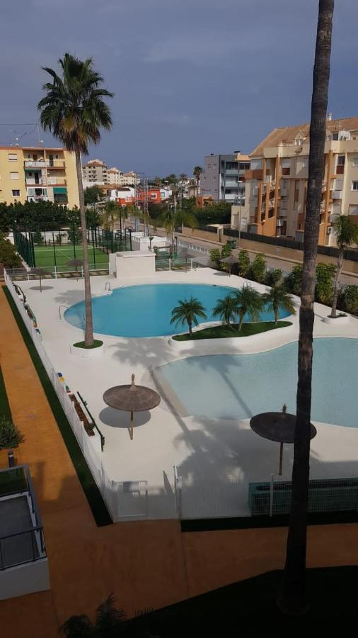 Sunny Apartment In Denia With Outdoor Swimming Pool And Garage Parking Place Included, 300M From The Sandy Beach Exteriér fotografie